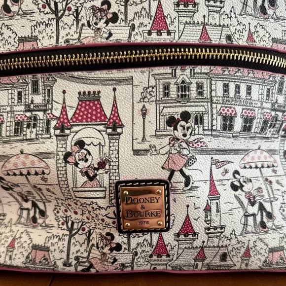 Disney Dooney and  Bourke Minnie Mouse - Picture 2 of 13